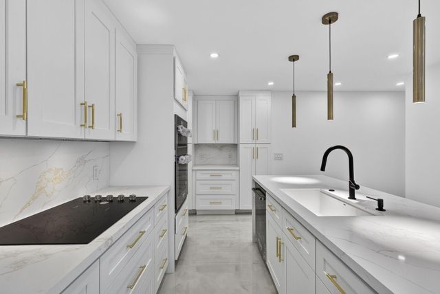 12890 Guilford Circle, Wellington, FL 33414