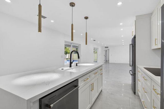12890 Guilford Circle, Wellington, FL 33414