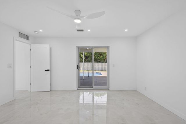 12890 Guilford Circle, Wellington, FL 33414