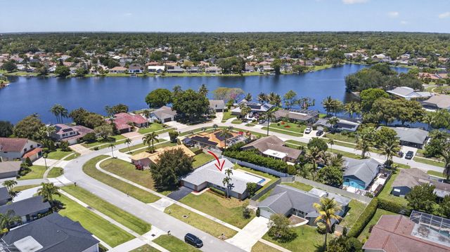12890 Guilford Circle, Wellington, FL 33414