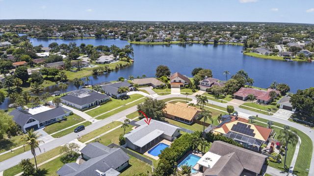 12890 Guilford Circle, Wellington, FL 33414