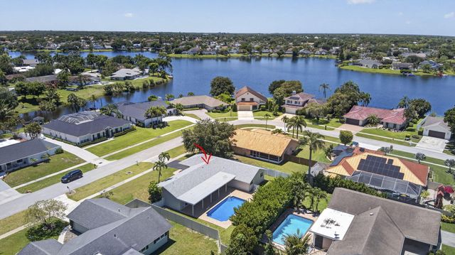 12890 Guilford Circle, Wellington, FL 33414
