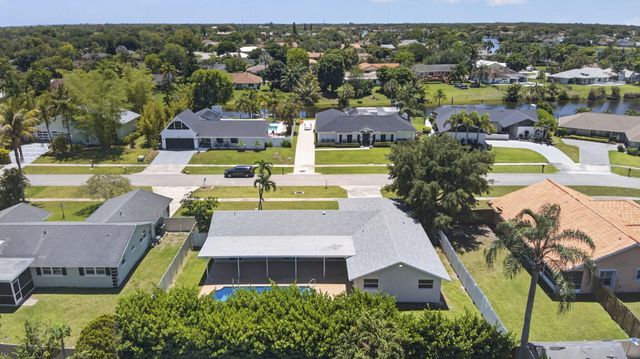 12890 Guilford Circle, Wellington, FL 33414