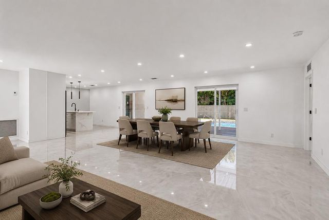 12890 Guilford Circle, Wellington, FL 33414
