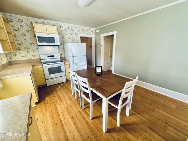 138 Victoria Drive, Wilmington, NC 28401