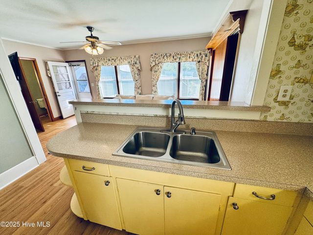 138 Victoria Drive, Wilmington, NC 28401