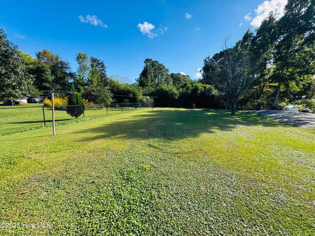 138 Victoria Drive, Wilmington, NC 28401