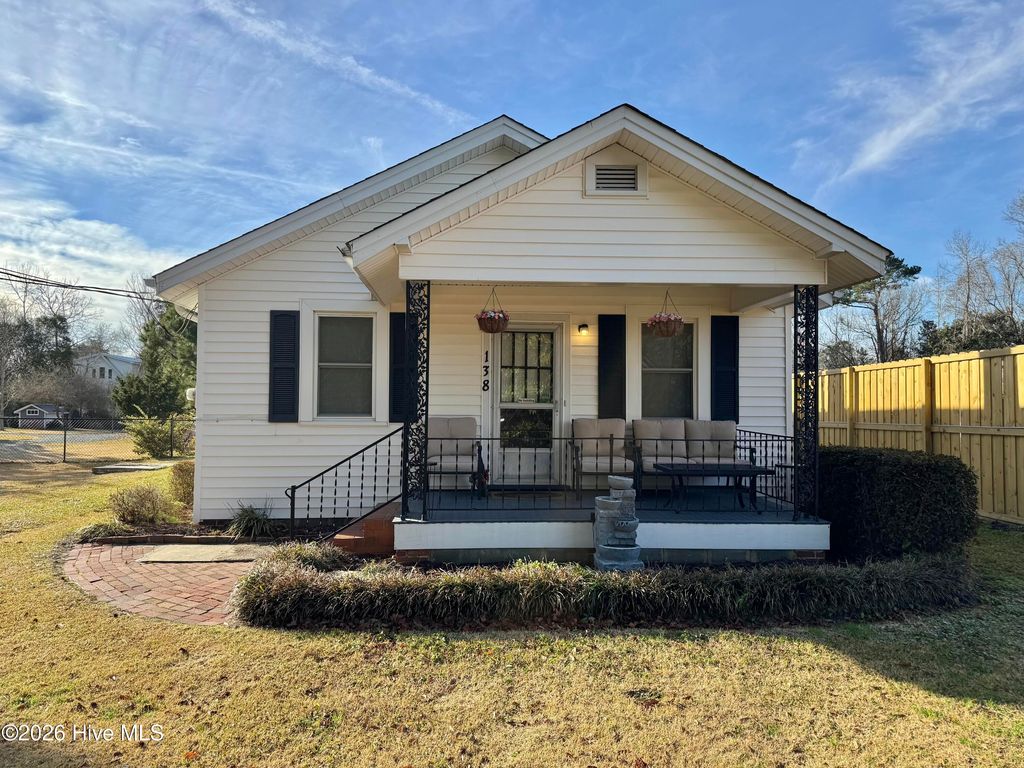 138 Victoria Drive, Wilmington, NC 28401