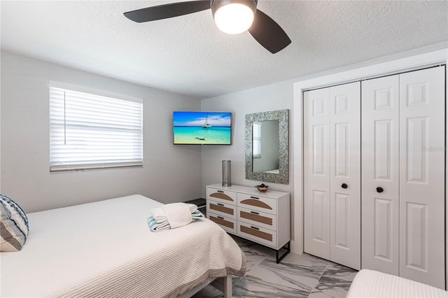 6154 MIDNIGHT PASS ROAD C16, Sarasota, FL 34242