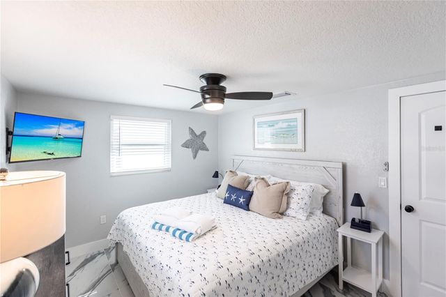 6154 MIDNIGHT PASS ROAD C16, Sarasota, FL 34242