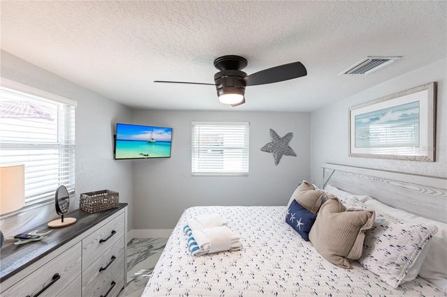 6154 MIDNIGHT PASS ROAD C16, Sarasota, FL 34242