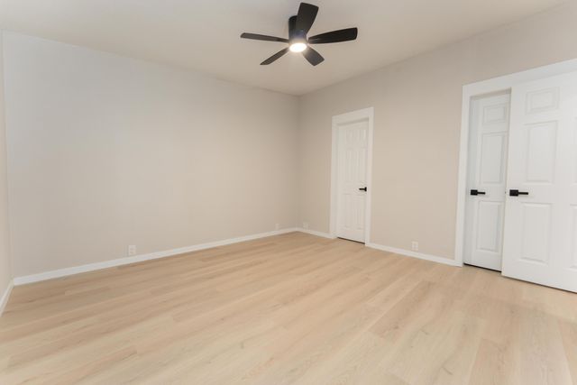 975 N H Street 22, Tulare, CA 93274