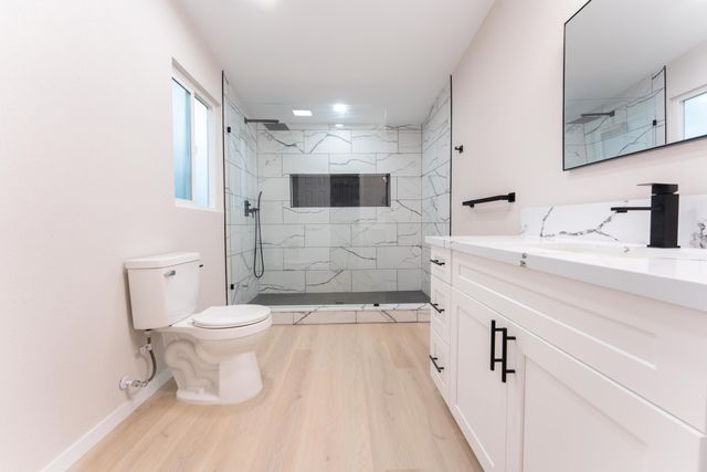 975 N H Street 22, Tulare, CA 93274