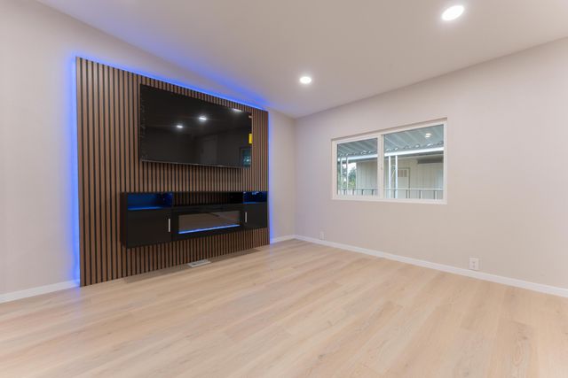 975 N H Street 22, Tulare, CA 93274