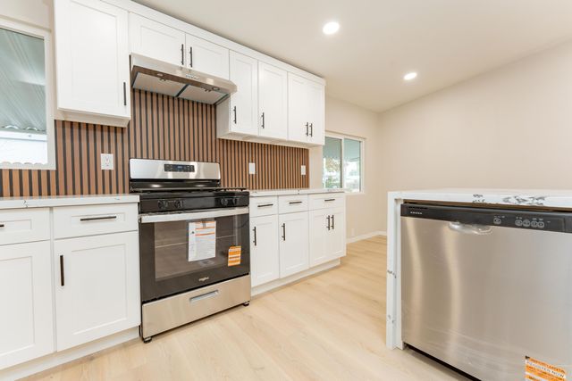 975 N H Street 22, Tulare, CA 93274