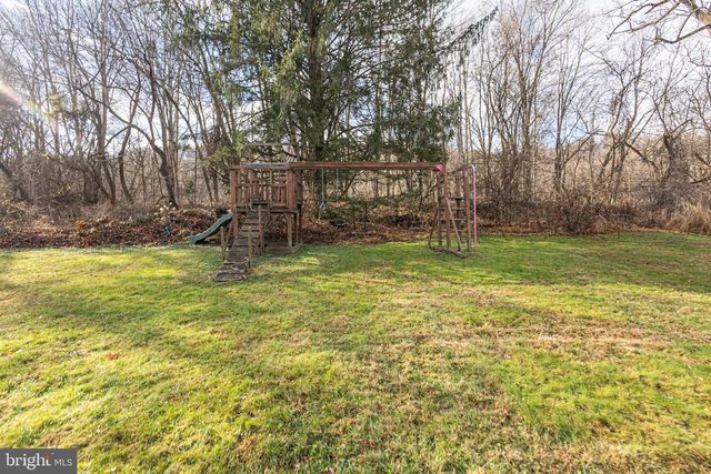 1434 RIVER RD, Upper Black Eddy, PA 18972