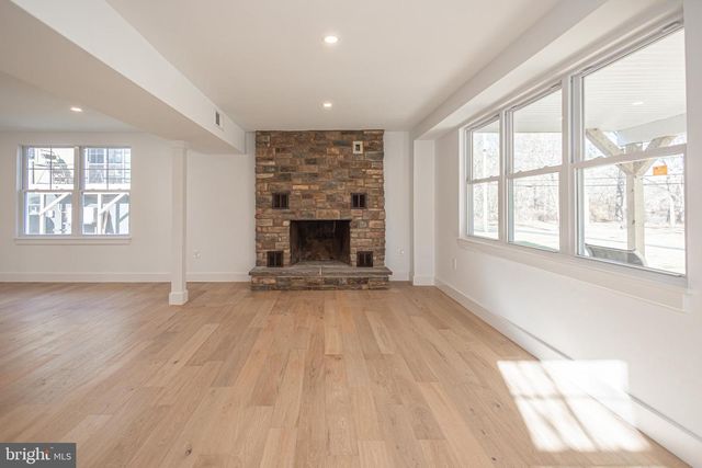 1434 RIVER RD, Upper Black Eddy, PA 18972
