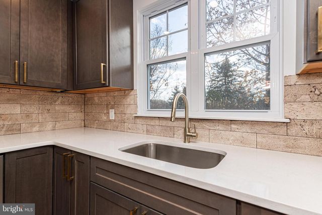 1434 RIVER RD, Upper Black Eddy, PA 18972
