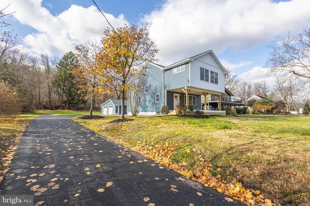 Image 30 of property listing at 1434 RIVER RD, Upper Black Eddy, PA 18972