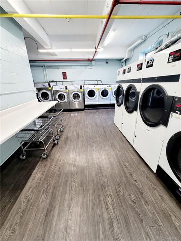 89-35 155th Ave 5D, Howard Beach, NY 11414