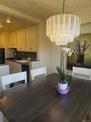 89-35 155th Ave 5D, Howard Beach, NY 11414