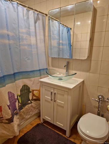 89-35 155th Ave 5D, Howard Beach, NY 11414