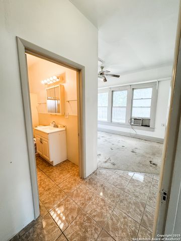 102 N Fort, Brackettville, TX 78832