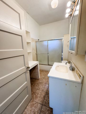 102 N Fort, Brackettville, TX 78832