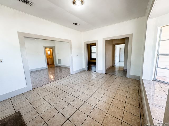 102 N Fort, Brackettville, TX 78832