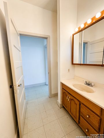 102 N Fort, Brackettville, TX 78832