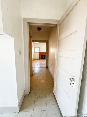 102 N Fort, Brackettville, TX 78832