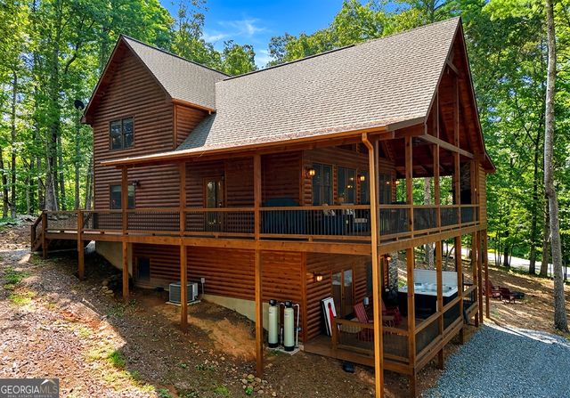 121 Noontootla Trail, Blue Ridge, GA 30513