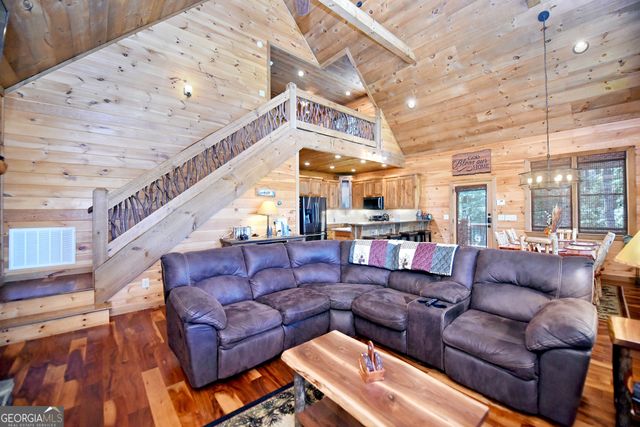 121 Noontootla Trail, Blue Ridge, GA 30513