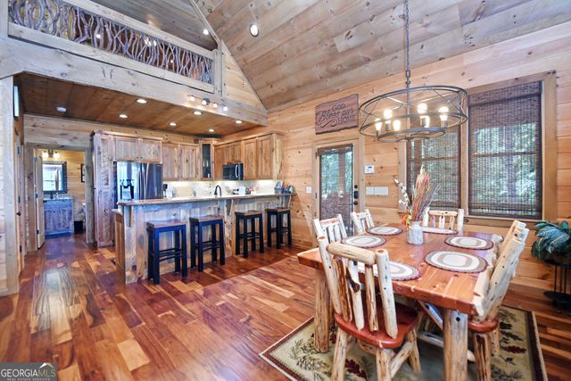 121 Noontootla Trail, Blue Ridge, GA 30513