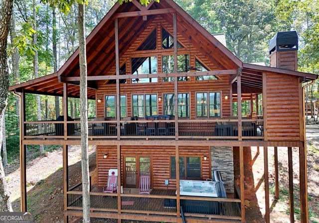 121 Noontootla Trail, Blue Ridge, GA 30513