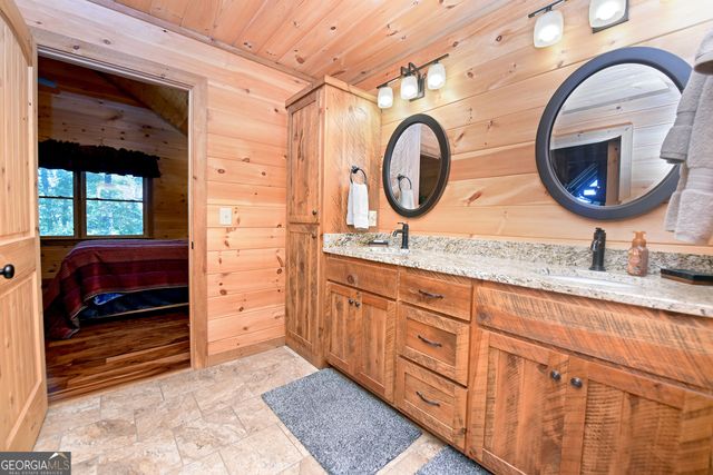 121 Noontootla Trail, Blue Ridge, GA 30513