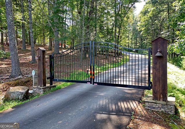121 Noontootla Trail, Blue Ridge, GA 30513