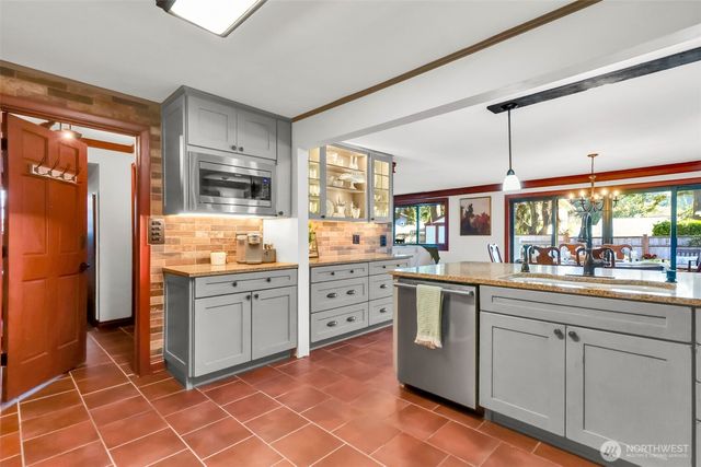 4059 SW 321st Street, Federal Way, WA 98023