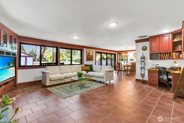 4059 SW 321st Street, Federal Way, WA 98023