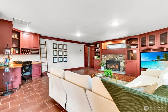 4059 SW 321st Street, Federal Way, WA 98023