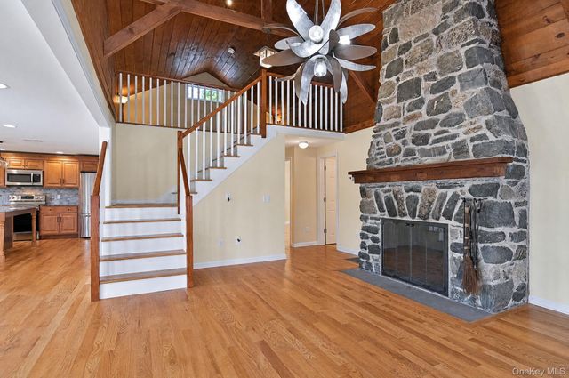 36 Sunset New Fairfield, New Fairfield, NY 06812