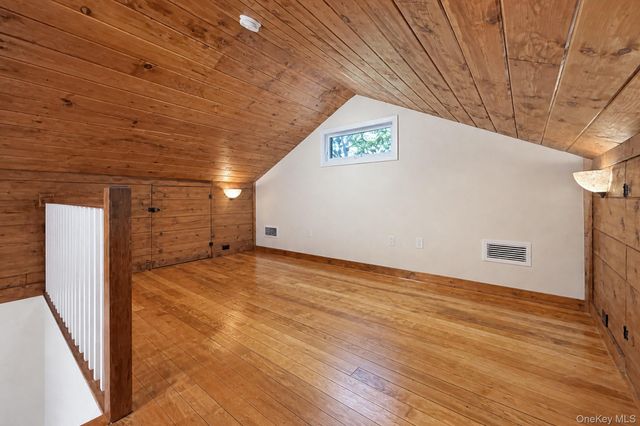 36 Sunset New Fairfield, New Fairfield, NY 06812
