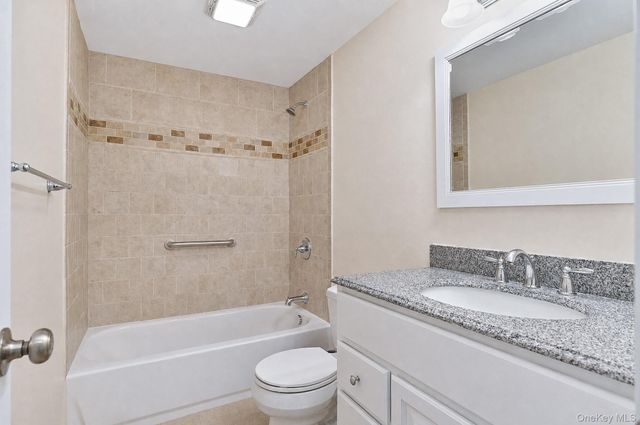 36 Sunset New Fairfield, New Fairfield, NY 06812