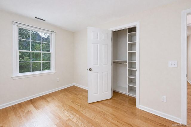 36 Sunset New Fairfield, New Fairfield, NY 06812
