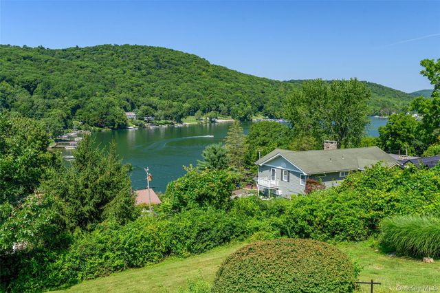 36 Sunset New Fairfield, New Fairfield, NY 06812
