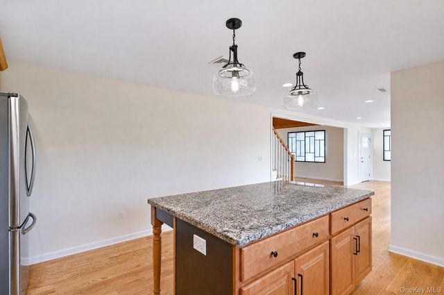 36 Sunset New Fairfield, New Fairfield, NY 06812