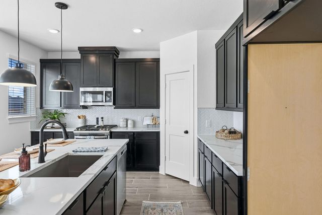 10059 Nectar Path, Iowa Colony, TX 77583