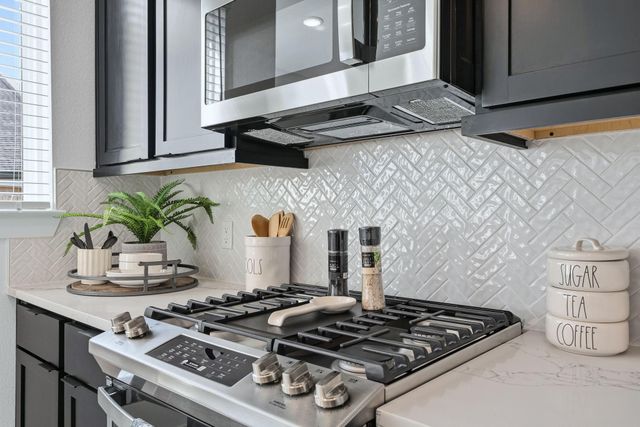 10059 Nectar Path, Iowa Colony, TX 77583