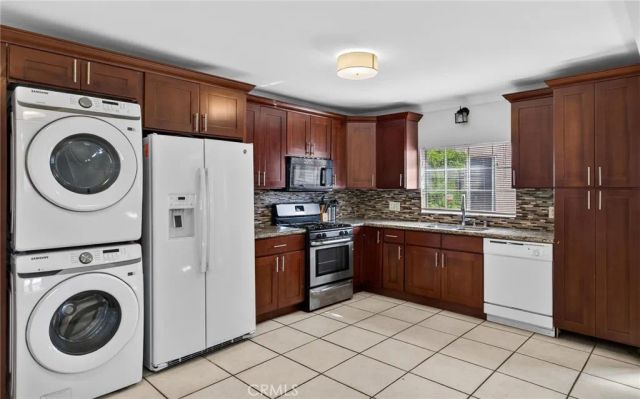 4533 Saturn, Los Angeles, CA 90019