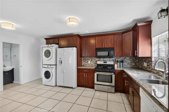 4533 Saturn, Los Angeles, CA 90019